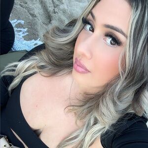 Meet your Posher, Vanessa